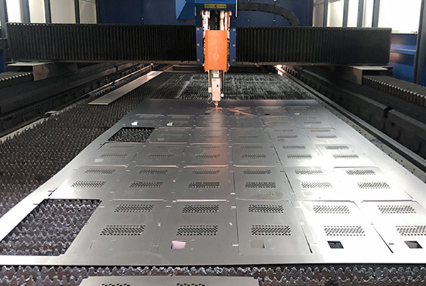 Welding Chamber to Protect Operators